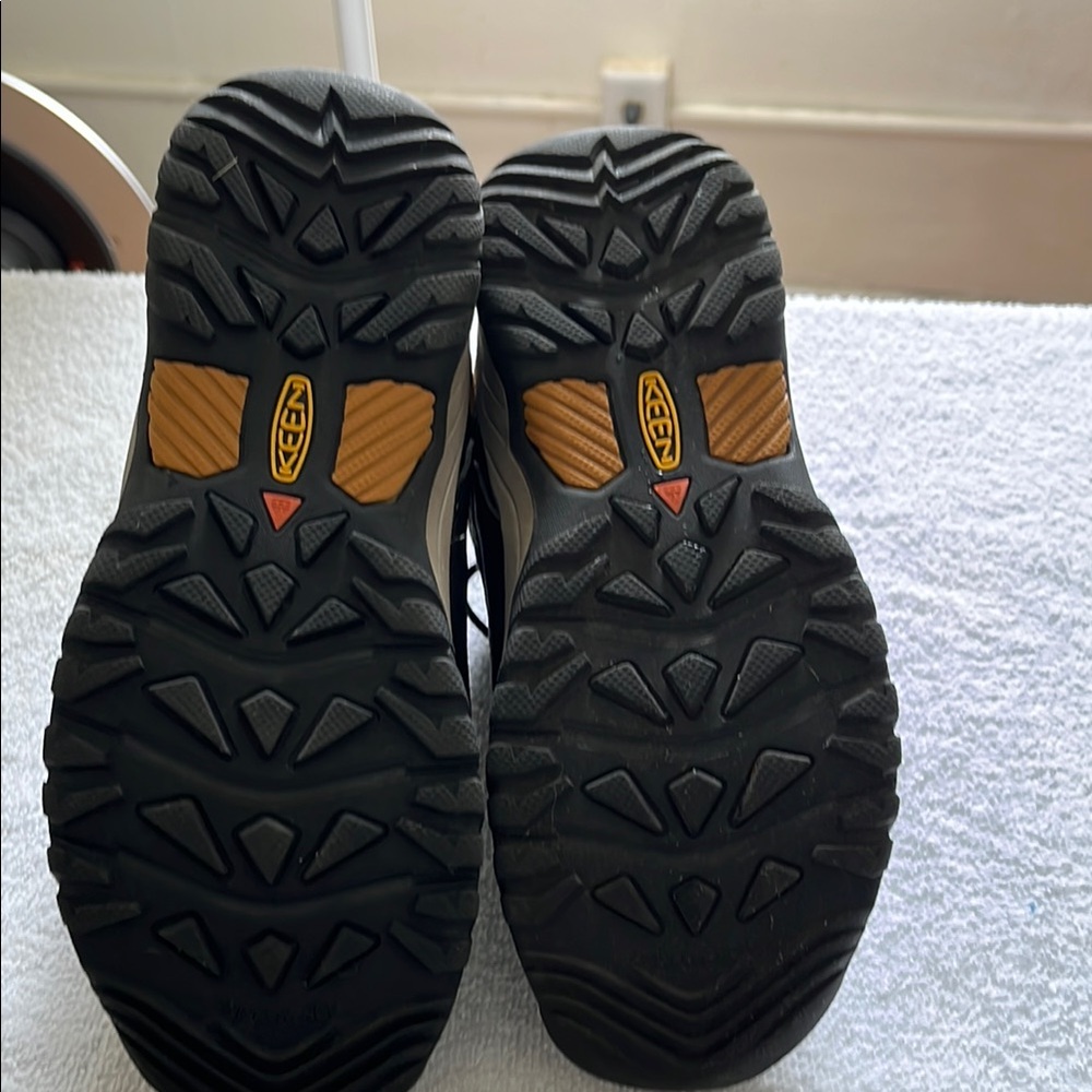 KEEN Brown Hiking Shoes. Targhee 1019834. Size 36/5.5/6 - Picture 6 of 7